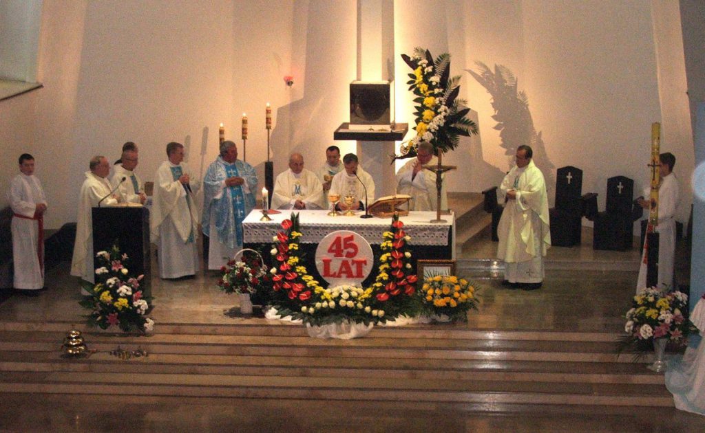 1 Chór parafialny „CANTATE DOMINO”_parafia Piaski Ostrowiec