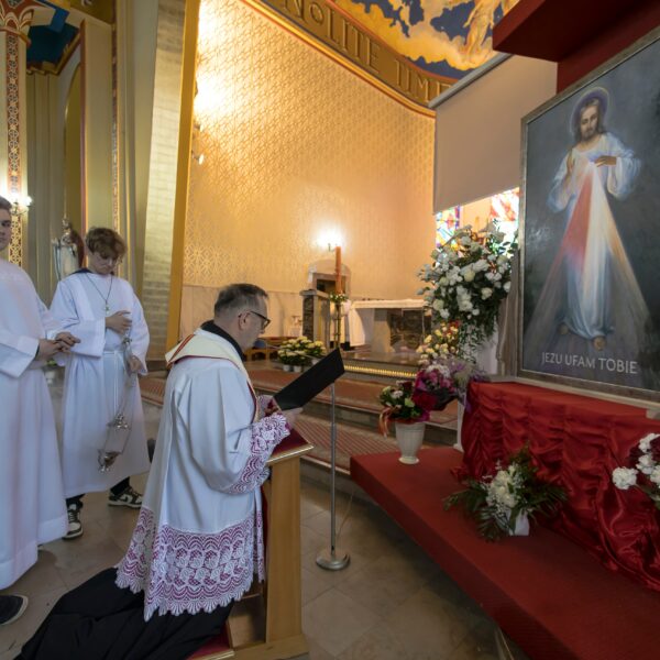 Zakończenie peregrynacji Obrazu Jezusa Miłosiernego w naszej parafii