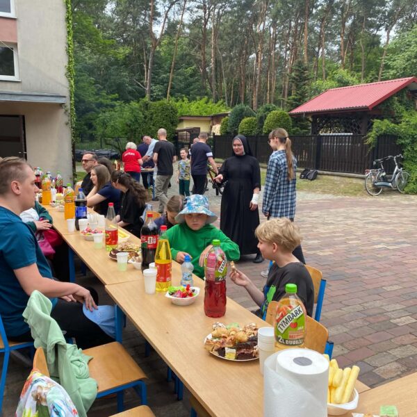 Parafialny grill dla dzieci i młodzieży