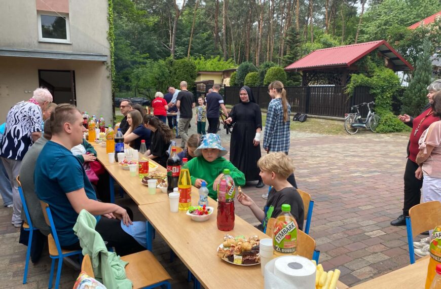 Parafialny grill dla dzieci i młodzieży