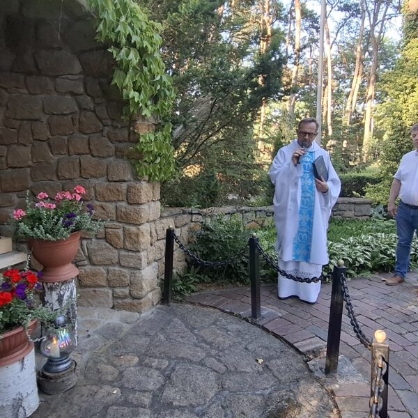 Wieczór Saletyński – modlitwa, słowo i zawierzenie Maryi