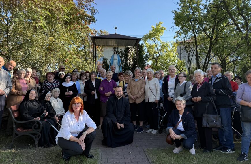 „Koronka na ulicach świata” w naszej parafii